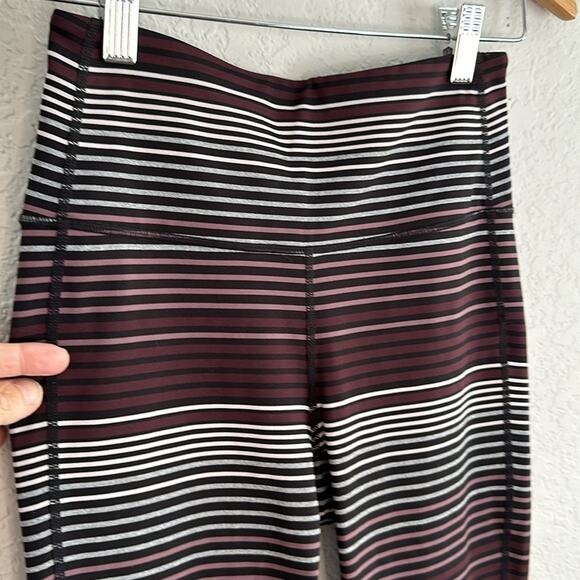NEW Athleta High Rise Expanse Stripe Chaturanga Tights Leggings Purple Travel XS - Picture 4 of 6